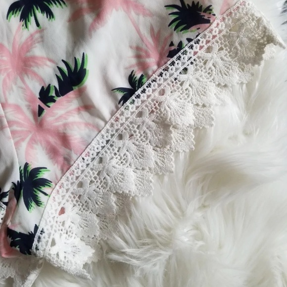 Ina Shorts - Picture 3 of 4